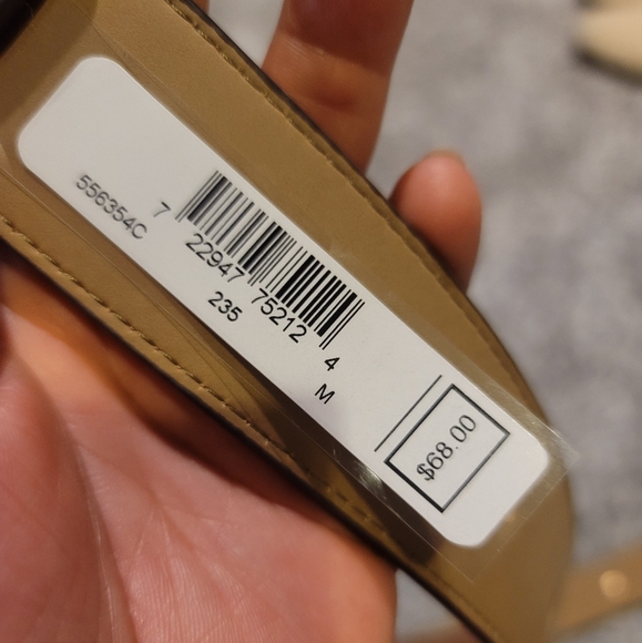 NEW Michael Kors Women's  Brown Leather Belt -with Gold Studs -  SizeM - Picture 2 of 4